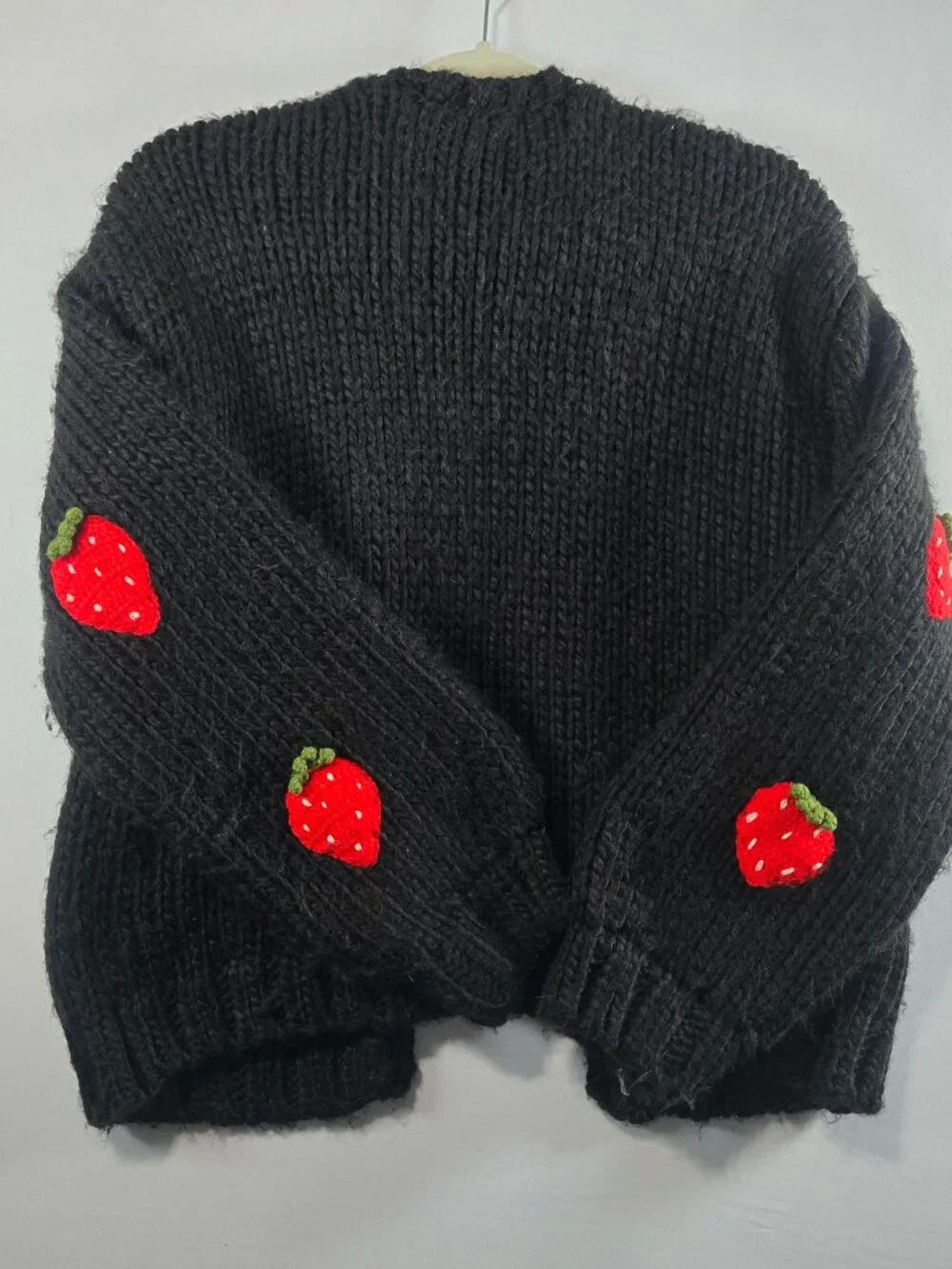 Forever 21 Kids Girls 13/14 Black Strawberry Chunky Knit Open Cardigan Sweater